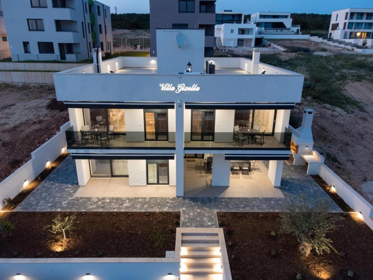 Villa Gizella 스베티필립아이자코브 외부 사진